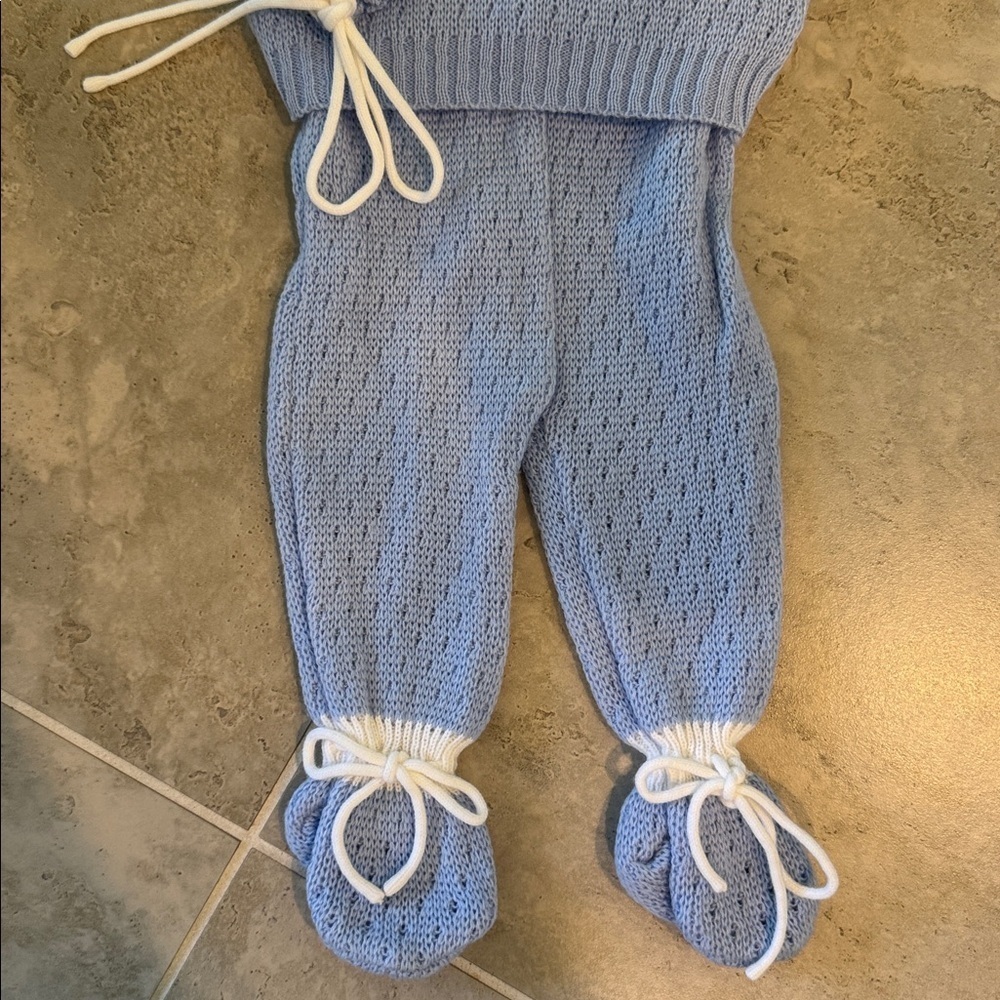 Vintage Knit Baby Outfit with Hat NWOT - Picture 2 of 6
